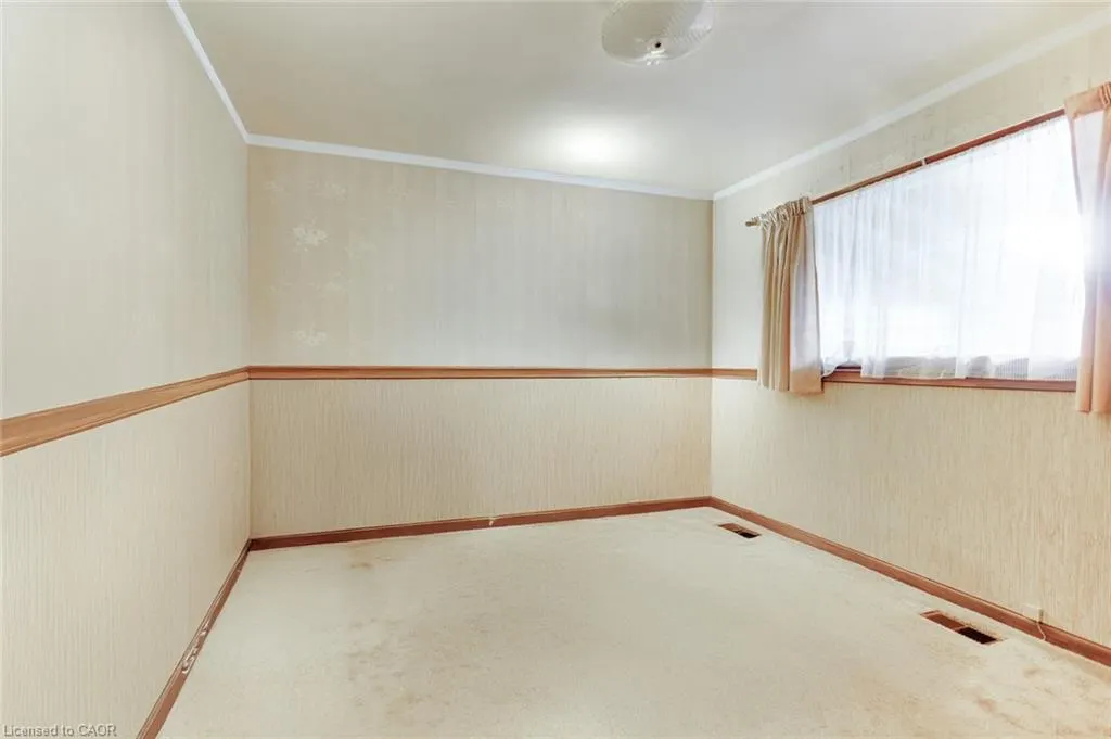 63 Hardale Crescent