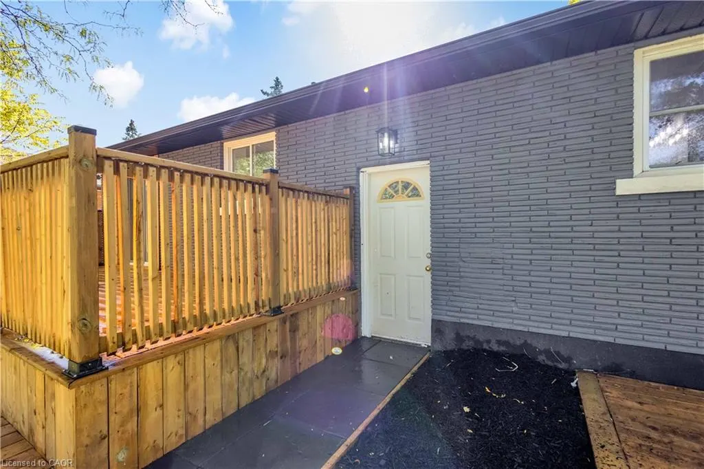 7 Swan Drive