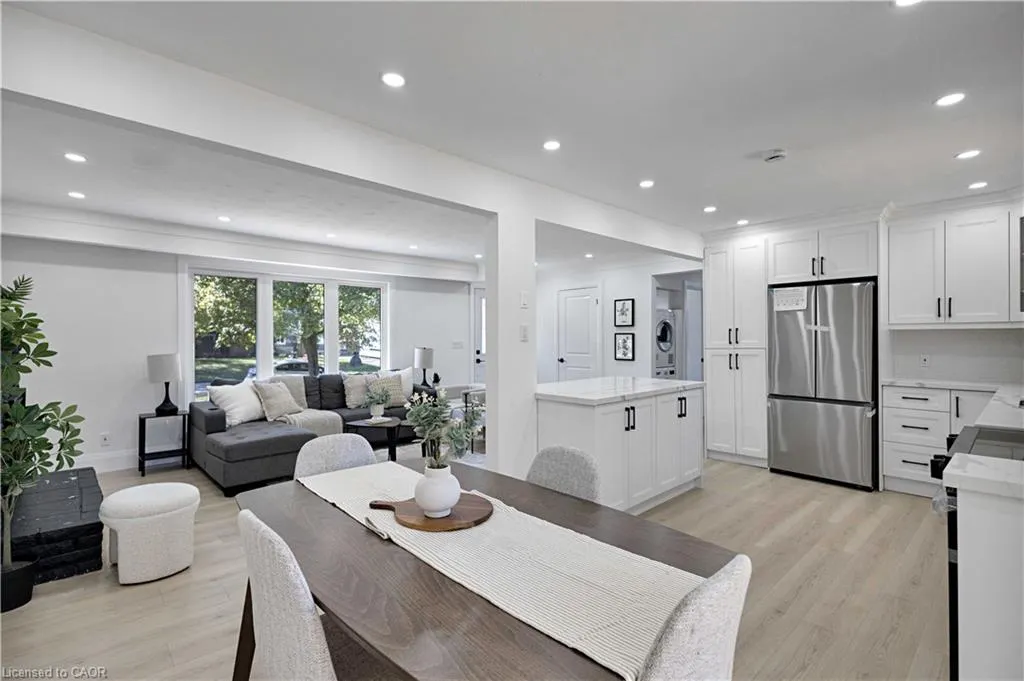 7 Swan Drive