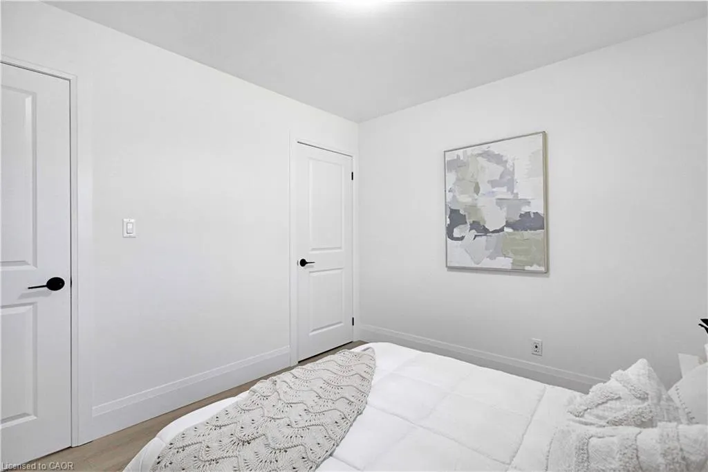 7 Swan Drive