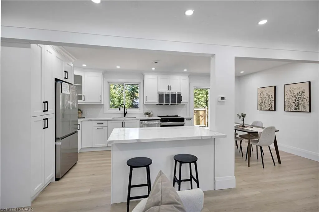 7 Swan Drive