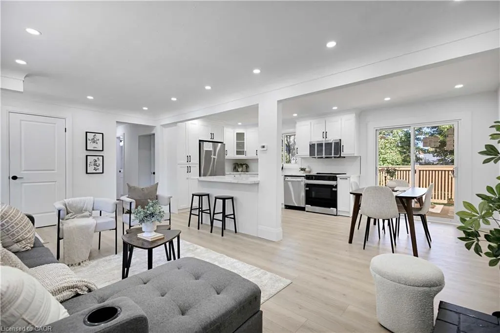 7 Swan Drive