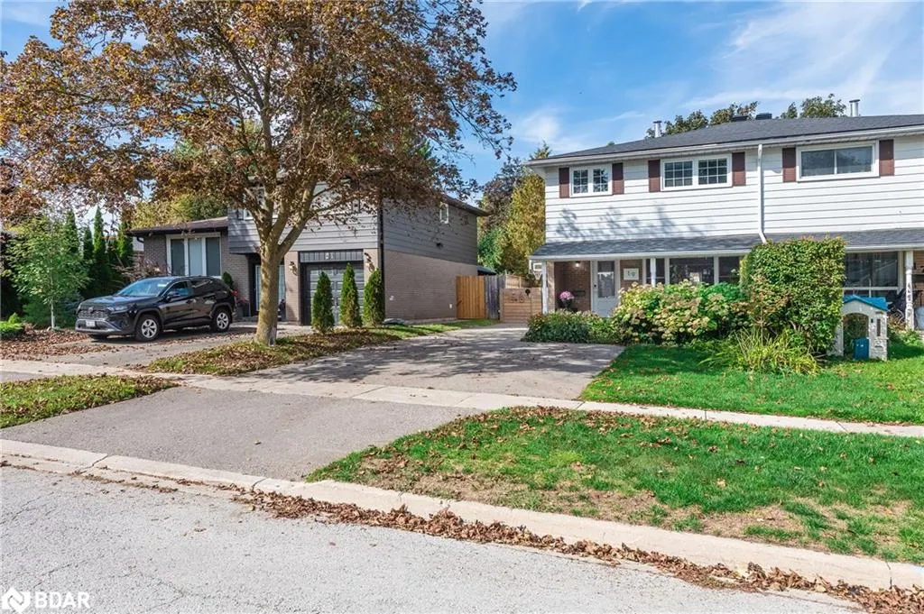 19 Carlton Drive