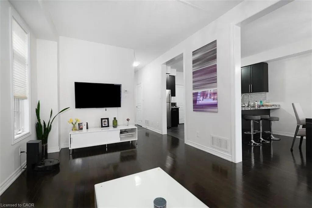 40 Oakhaven Place