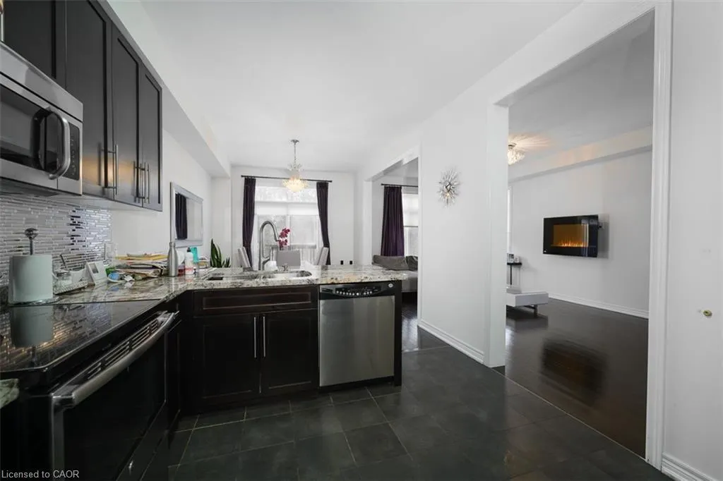 40 Oakhaven Place