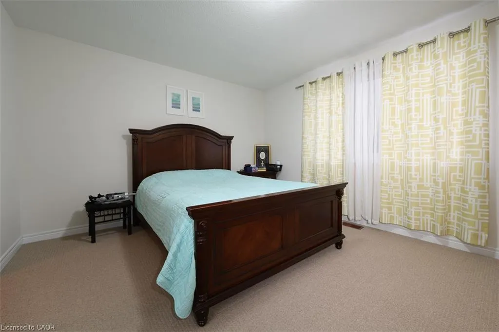 40 Oakhaven Place