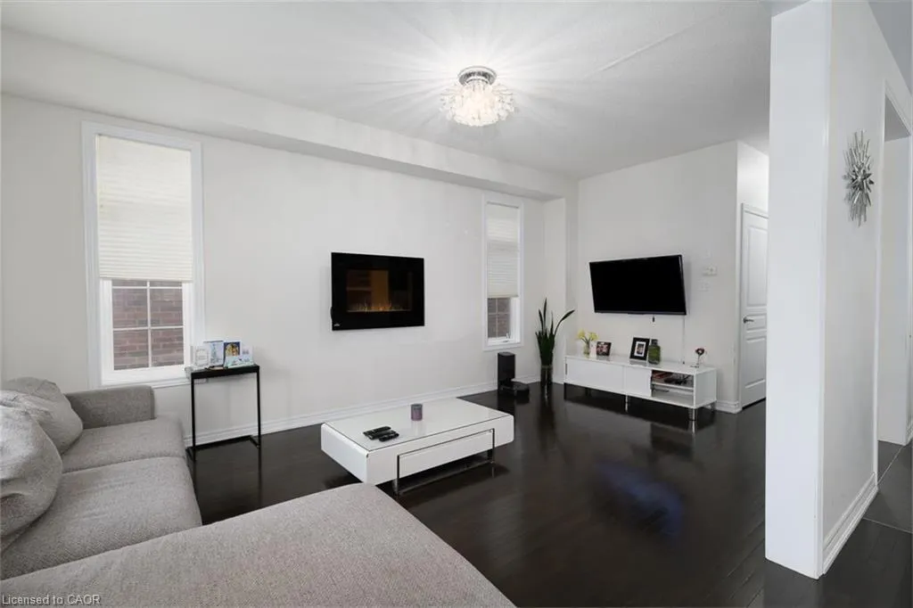 40 Oakhaven Place