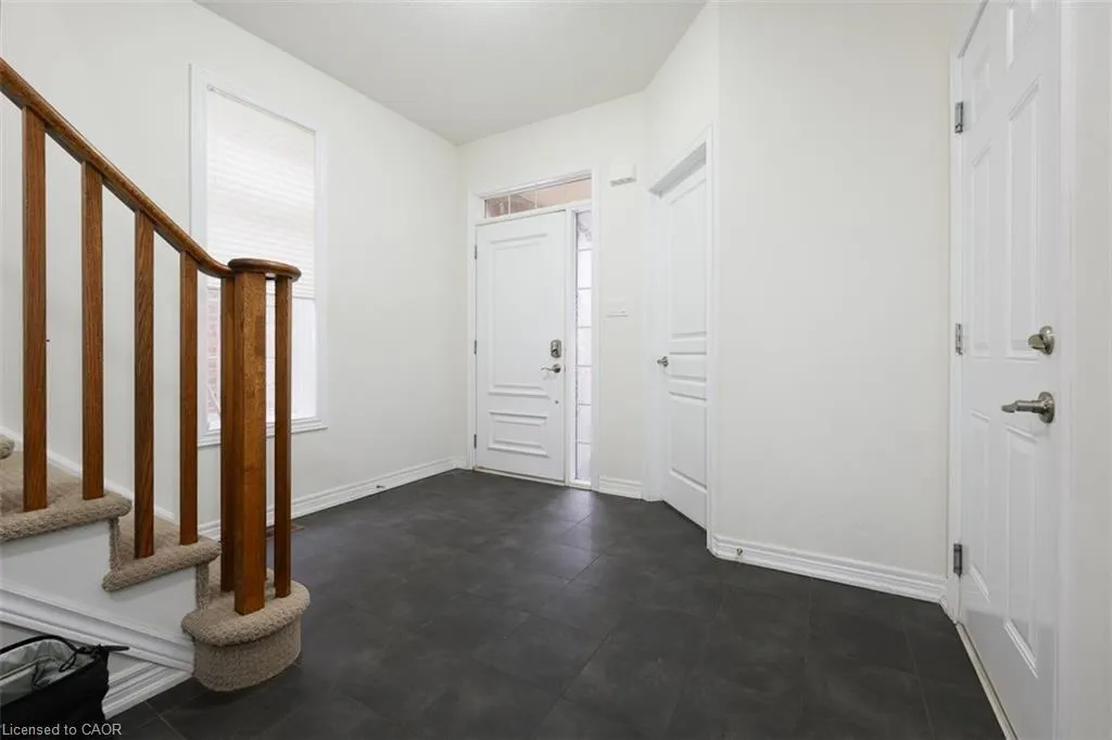40 Oakhaven Place