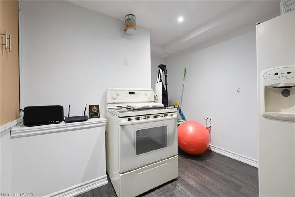 40 Oakhaven Place