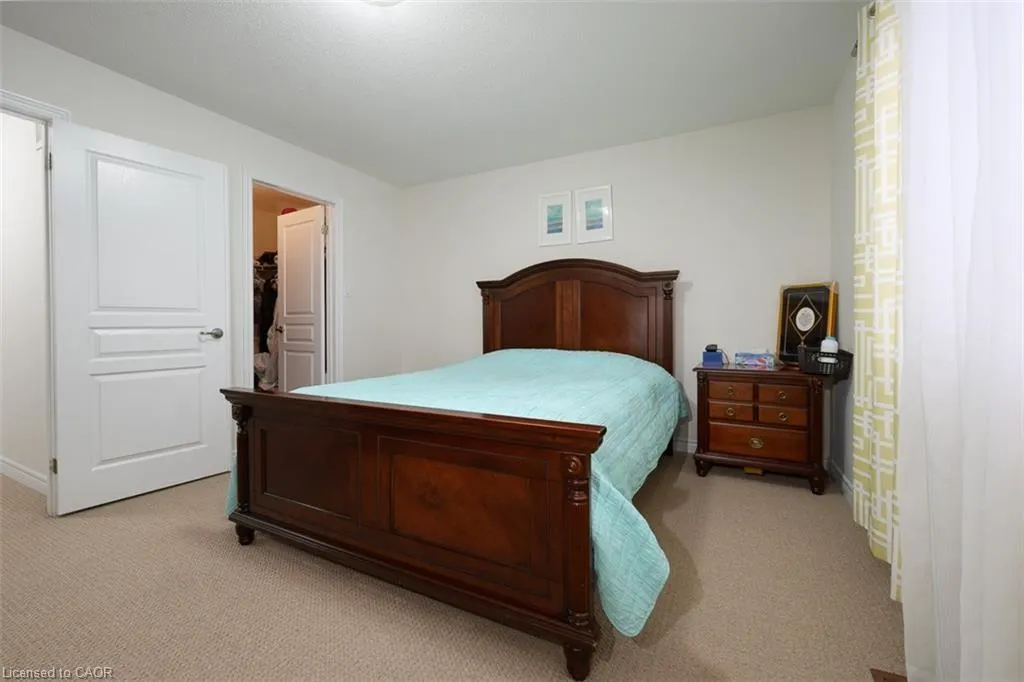 40 Oakhaven Place