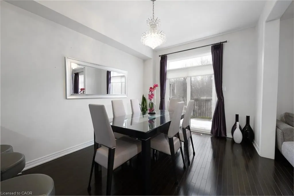 40 Oakhaven Place