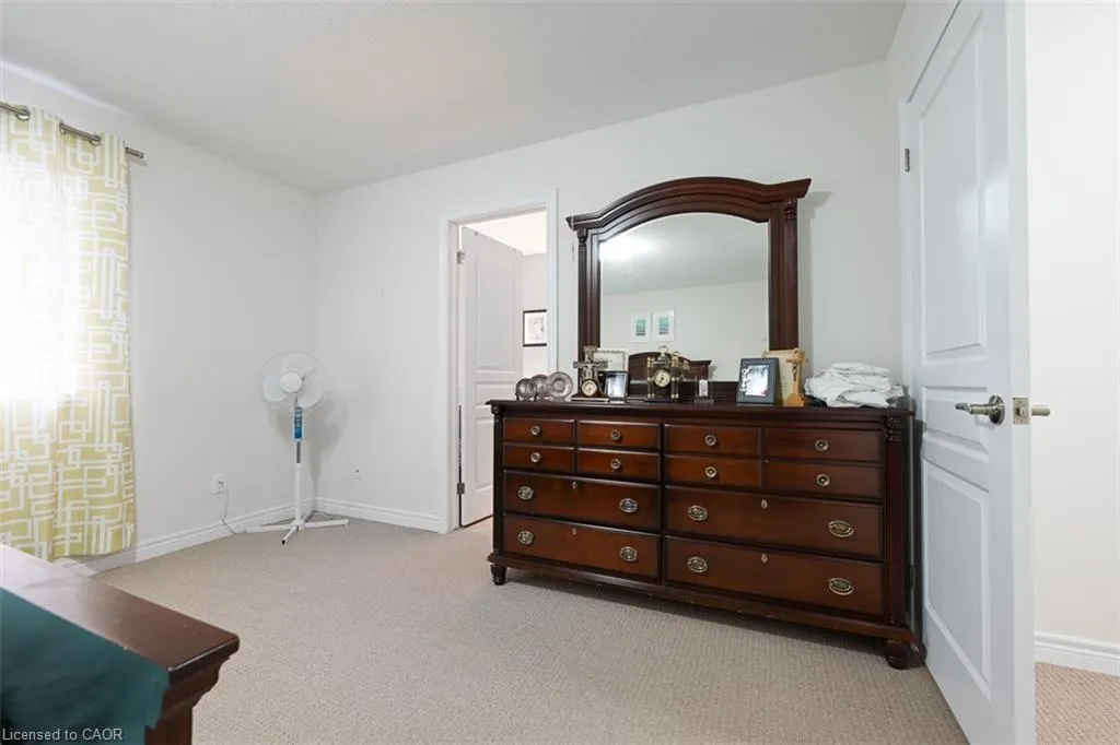 40 Oakhaven Place