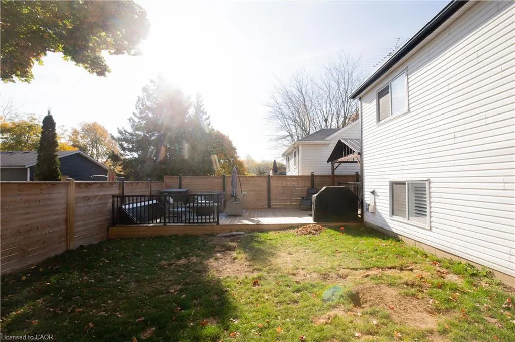 51 Leslie Avenue