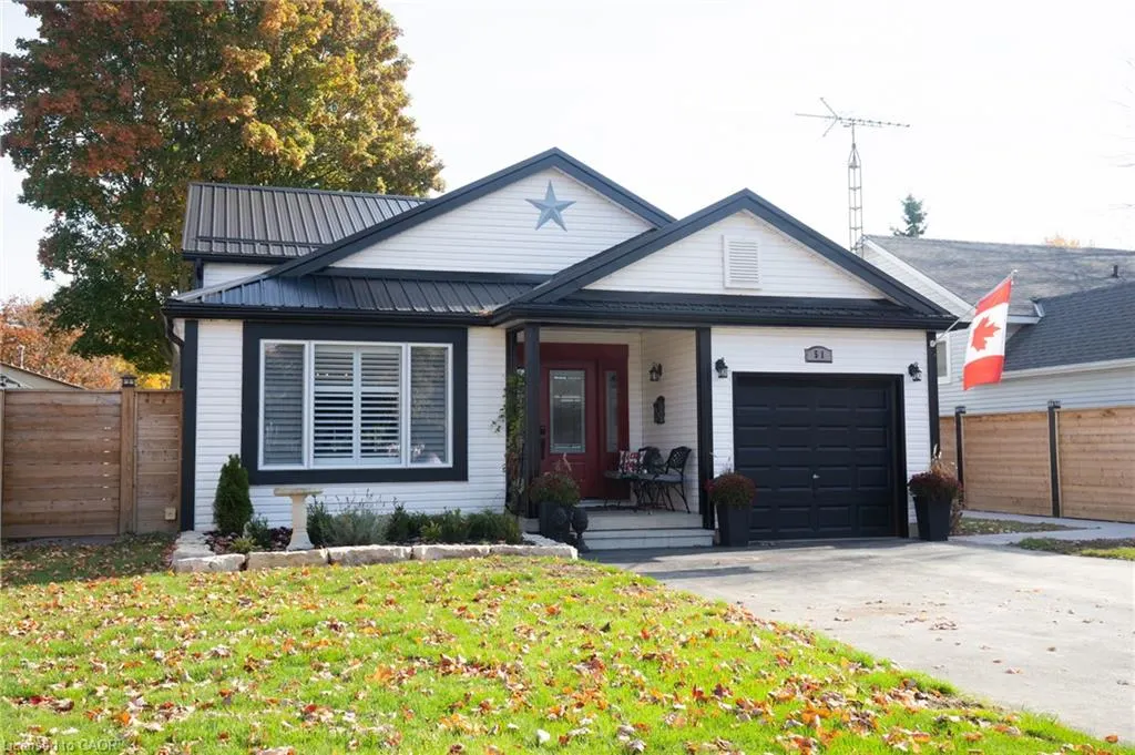 51 Leslie Avenue