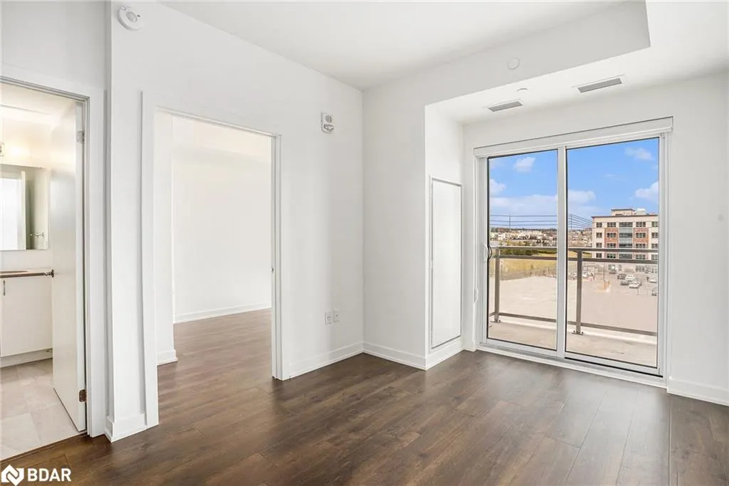 56 Lakeside Terrace, #302