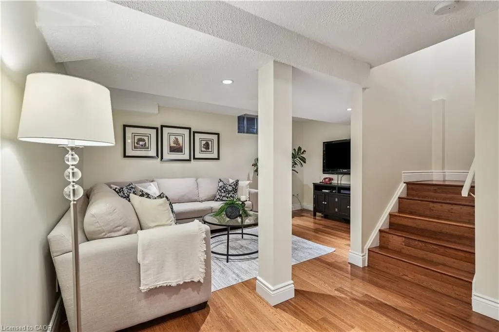 46 Dawson Crescent