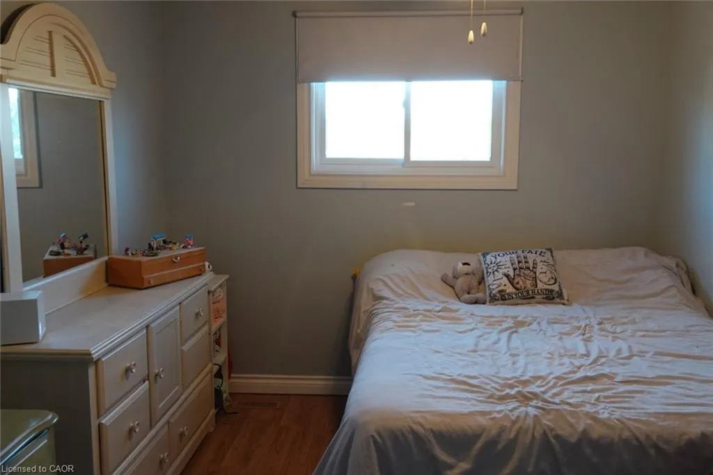 5475 Lakeshore Road, #9
