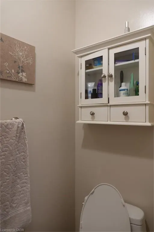 5475 Lakeshore Road, #9