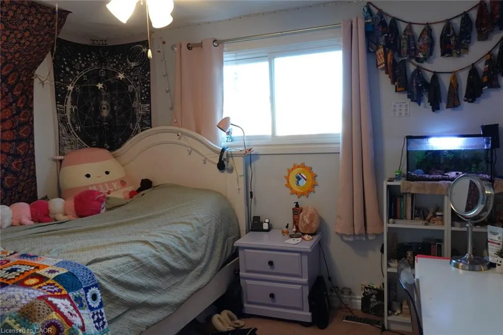 5475 Lakeshore Road, #9