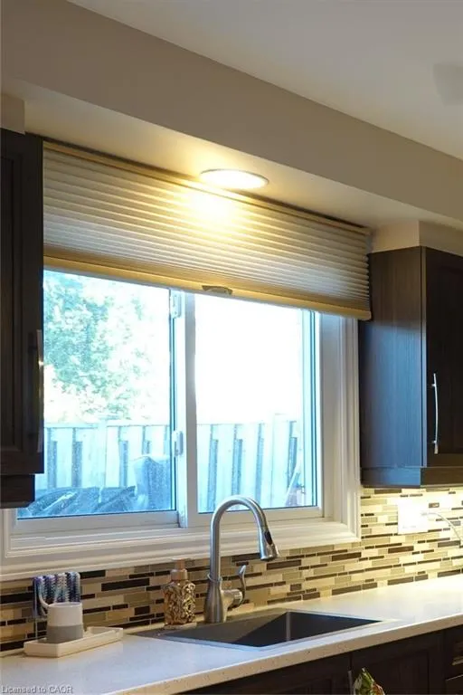 5475 Lakeshore Road, #9