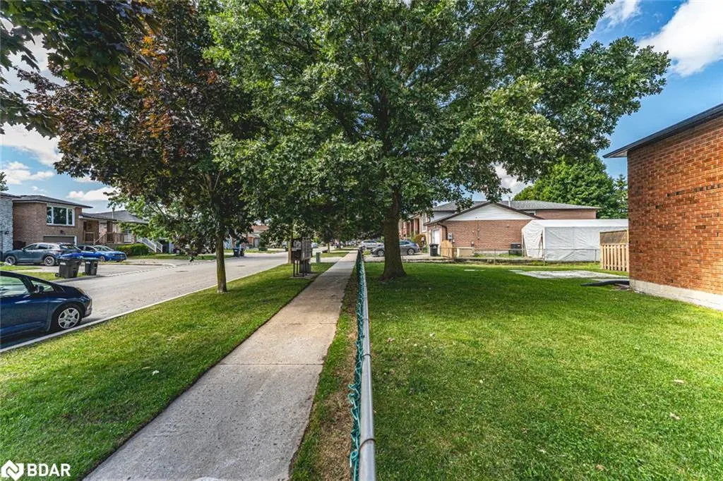 388 Parkwood Avenue