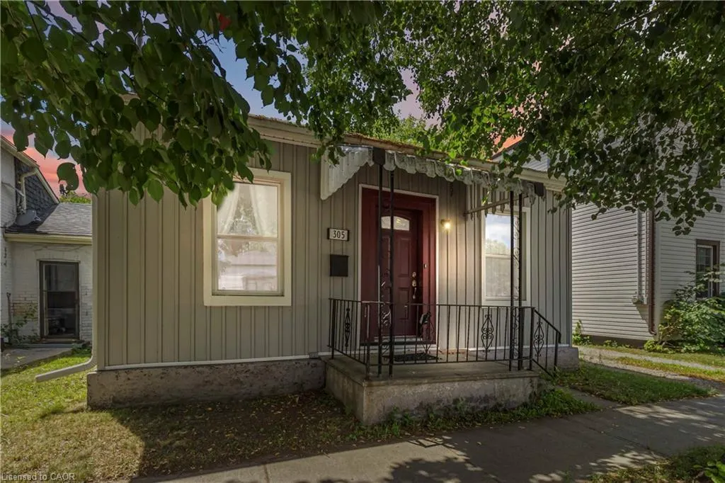 305 Dalhousie Street