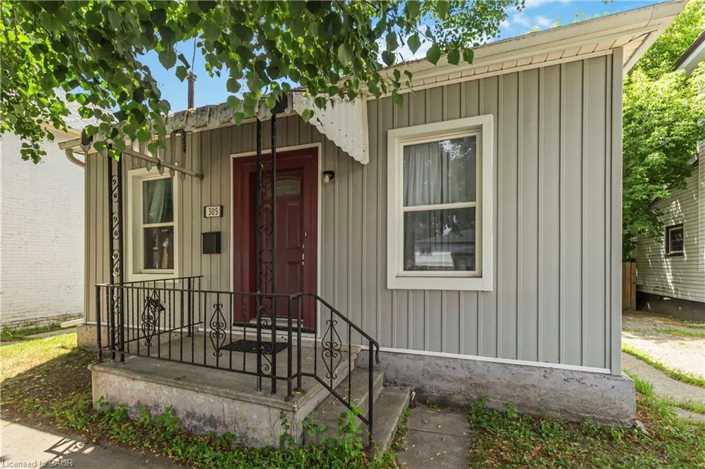 305 Dalhousie Street