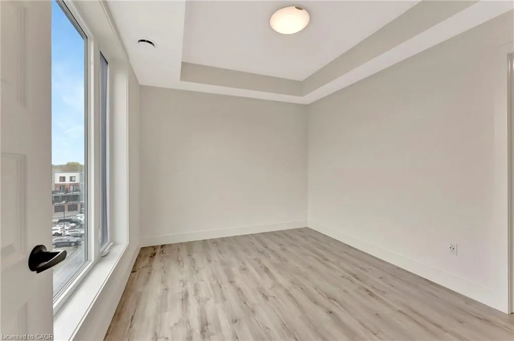 107 Roger Street, #516