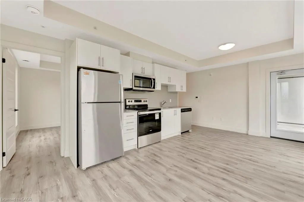 107 Roger Street, #516