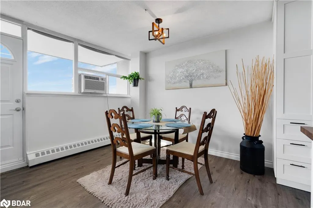 215 Glenridge Avenue, #1204