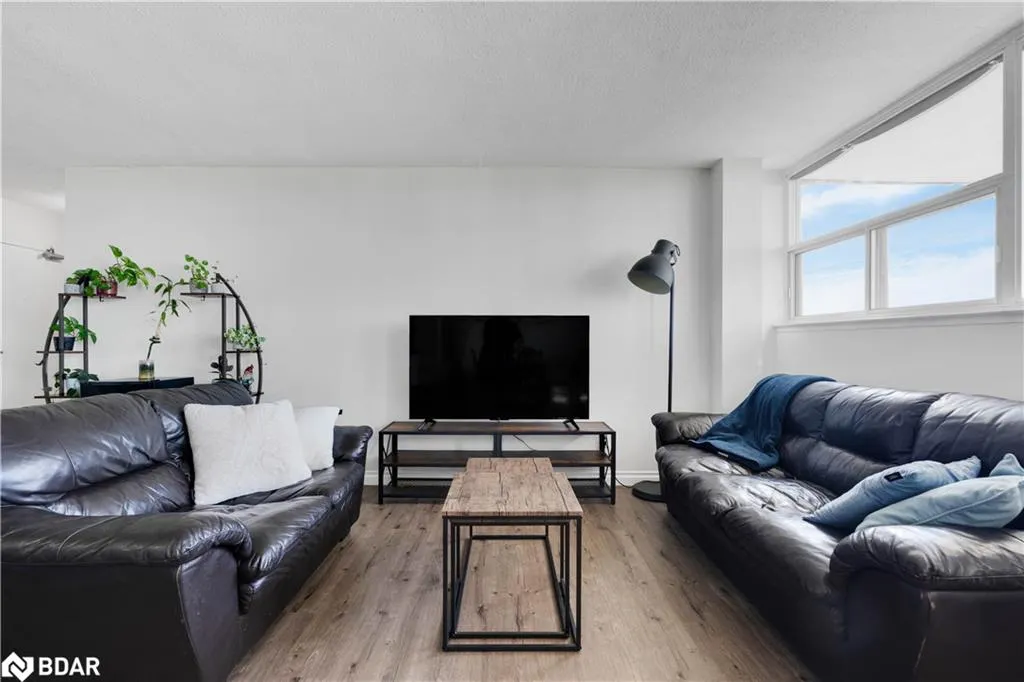 215 Glenridge Avenue, #1204