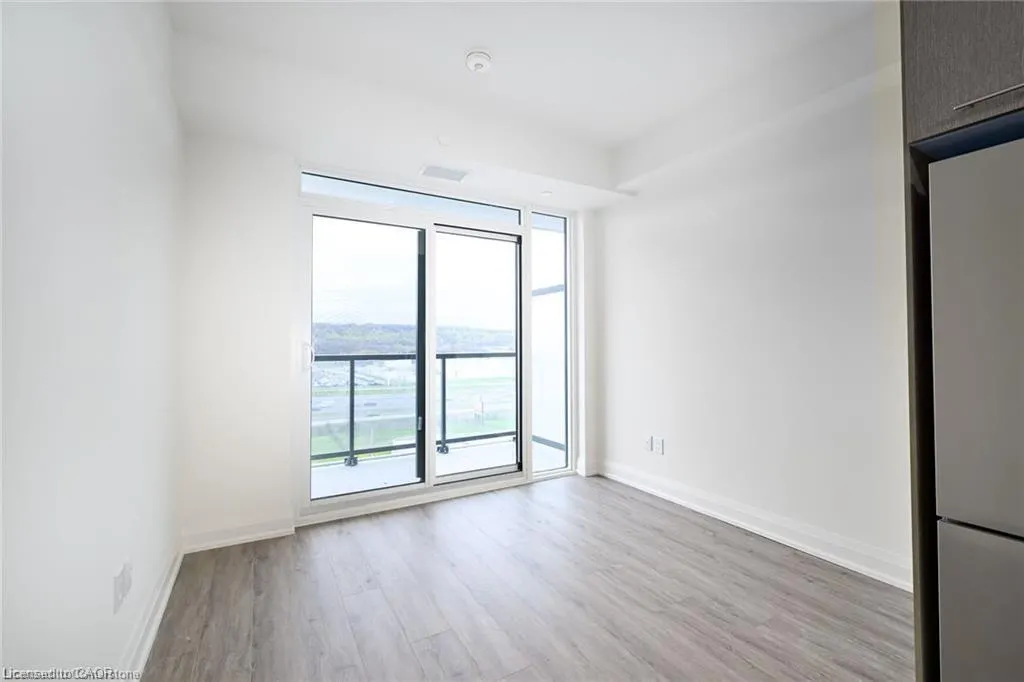 385 Winston Road, #812