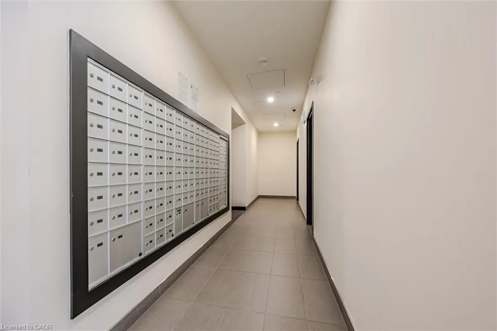 690 King Street W, #622