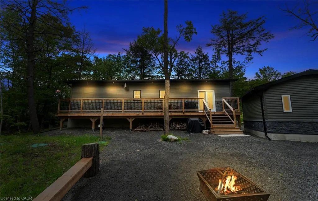 44 Sunnyshore Park Drive