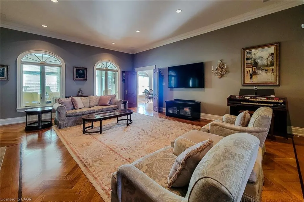 499 Scenic Drive