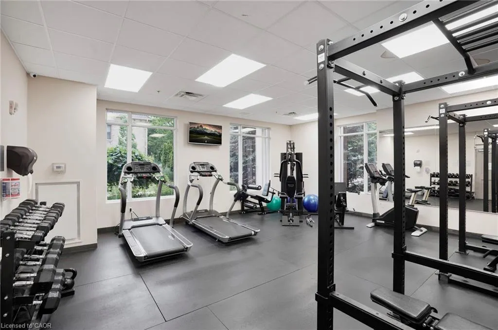 90 Charlton Avenue W, #304