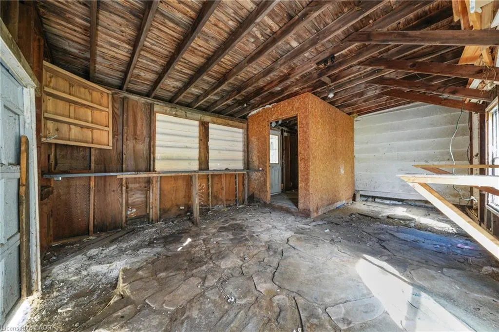 1093 South Lake Road
