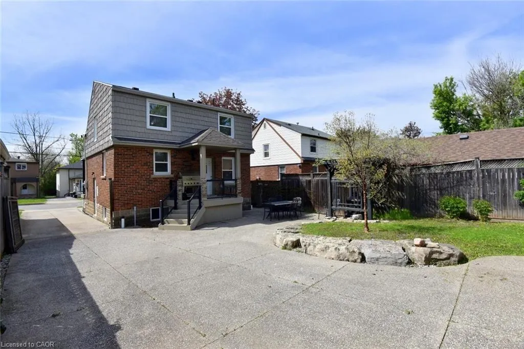 293 Emerson Street