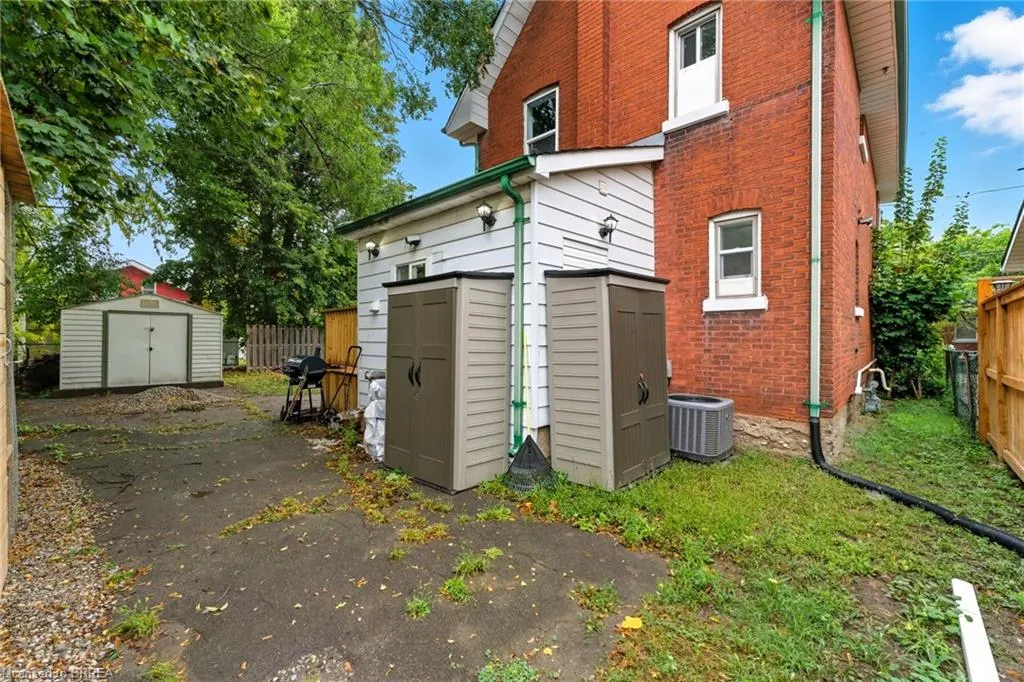 232 Brock Street
