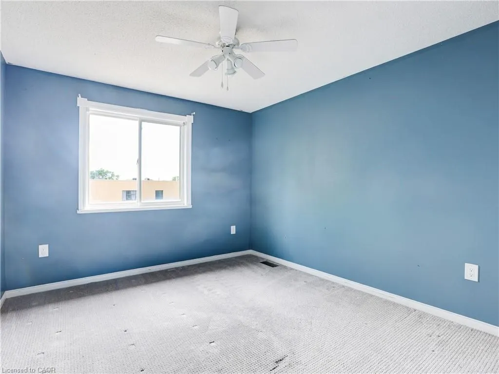 14 Chateau Crescent