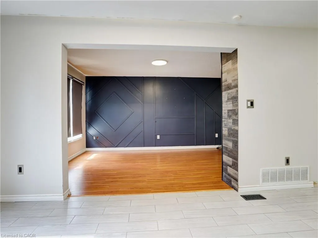 14 Chateau Crescent