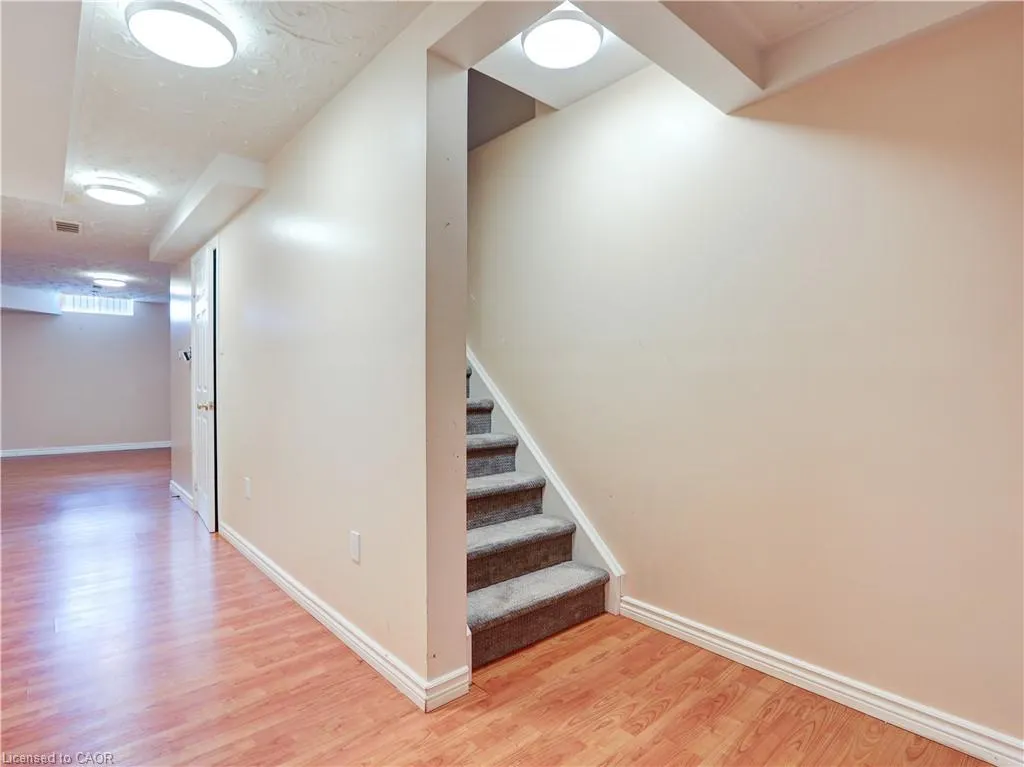 14 Chateau Crescent