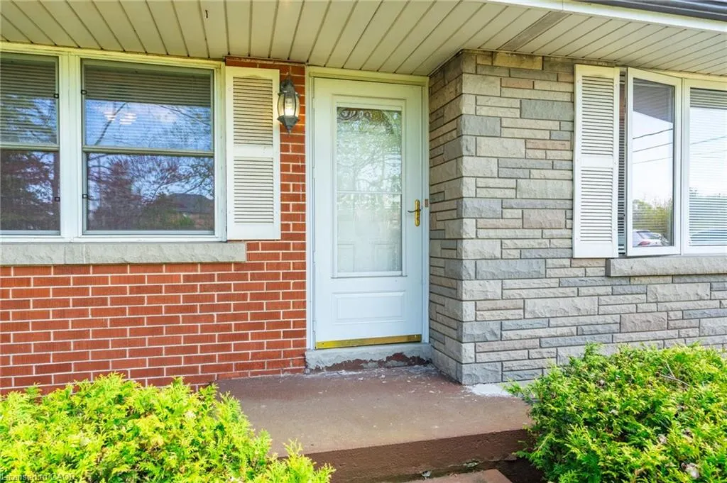 699 Rymal Road W