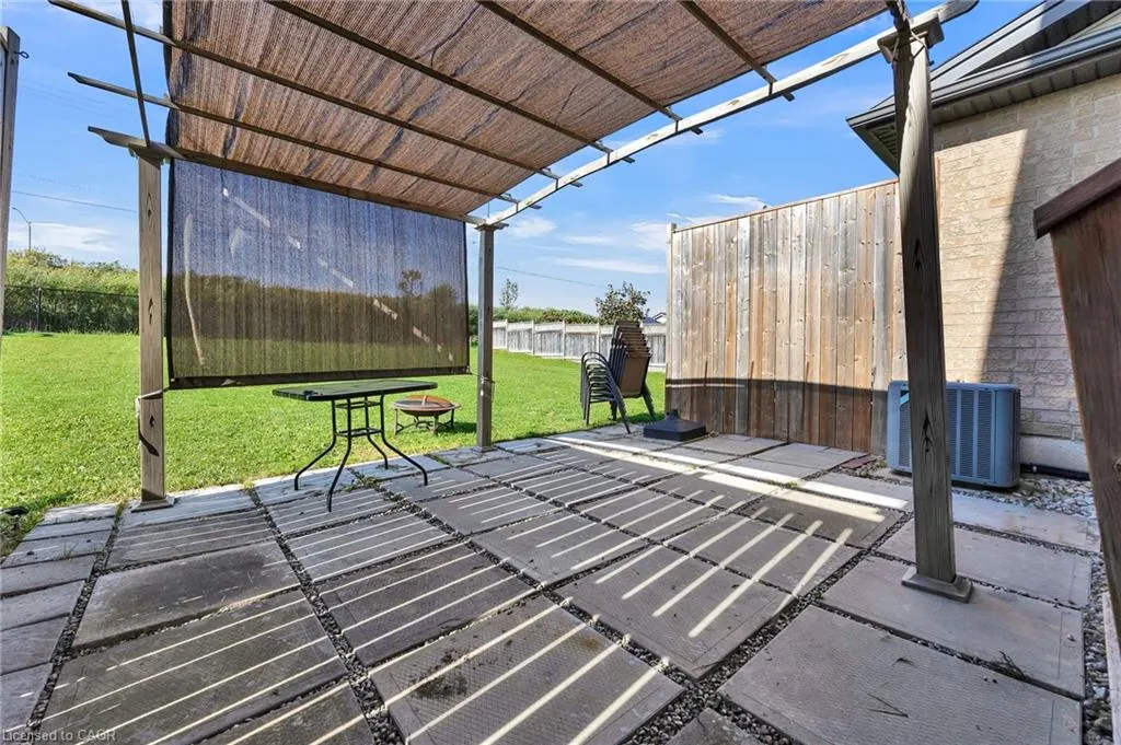 252 Countrystone Crescent