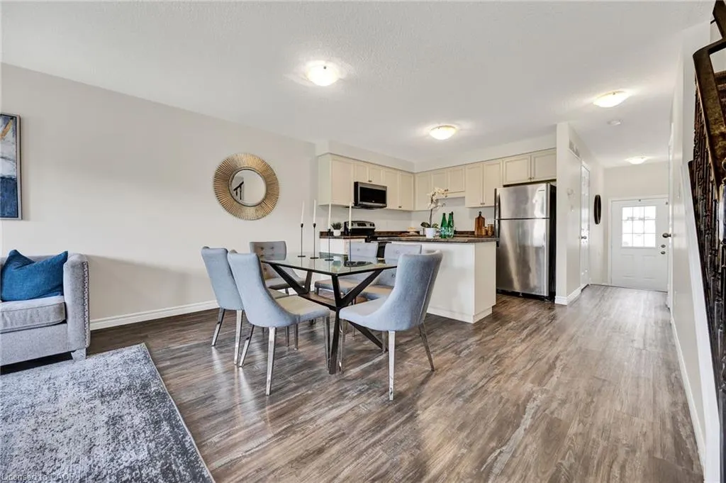252 Countrystone Crescent