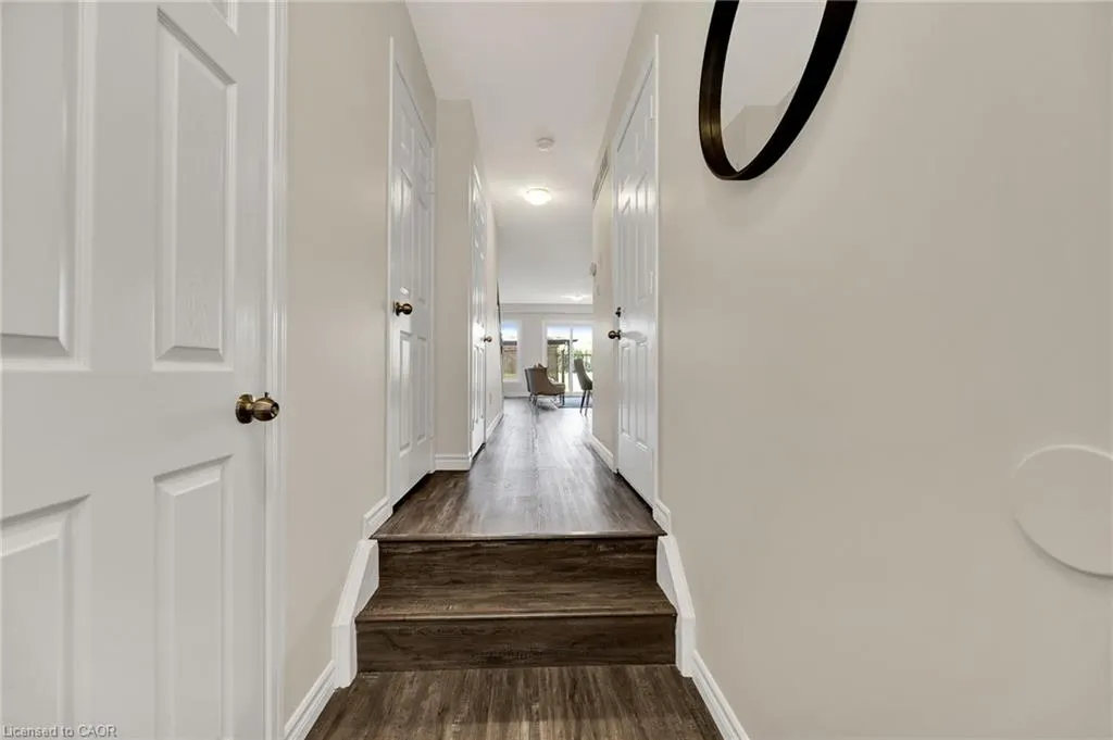 252 Countrystone Crescent