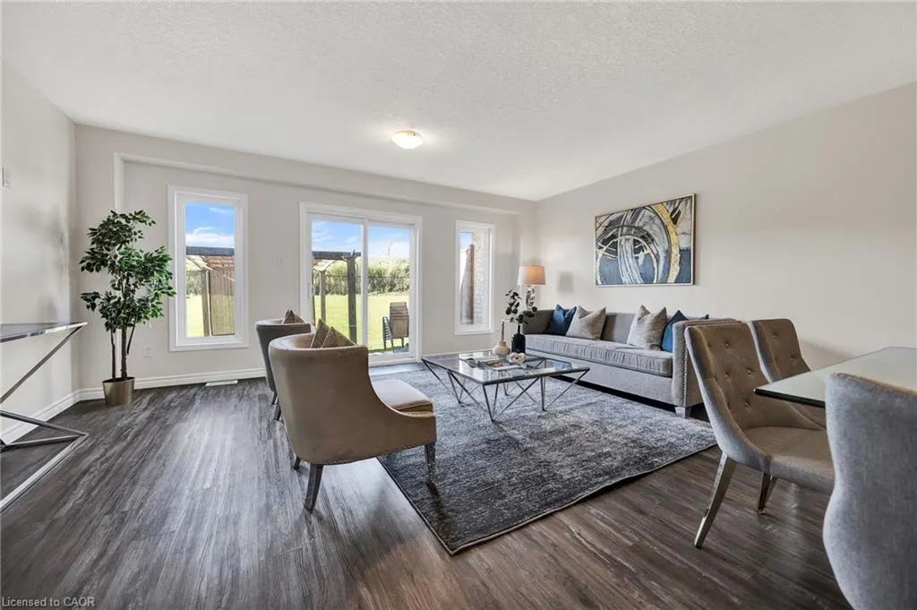 252 Countrystone Crescent