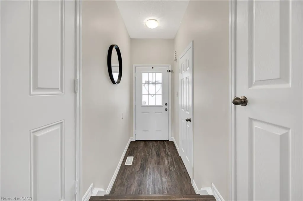 252 Countrystone Crescent