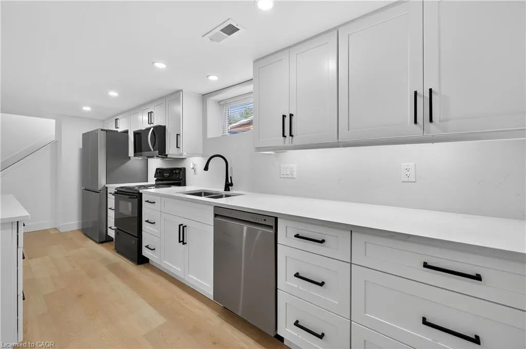 75 Britten Close, #2