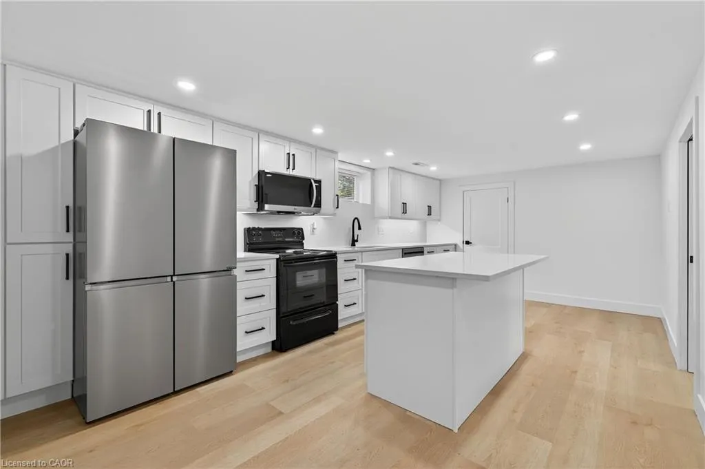 75 Britten Close, #2
